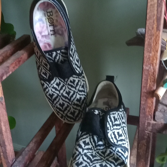 🗽Free w purchase🏁Born Shoes Womens 71/2 - Picture 2 of 10